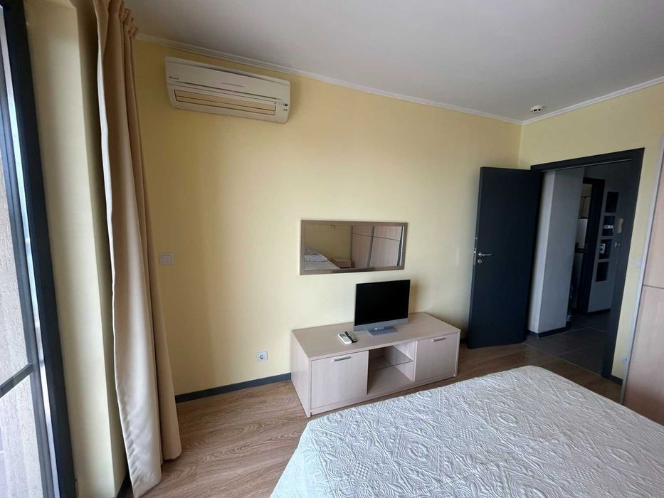 Продава се Двустаен апартамент в Варна, Център - 80 кв.м за 1063 €/кв.м - Снимка #11