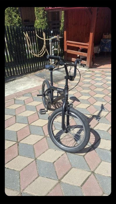 Bicicleta bmx.   ,
