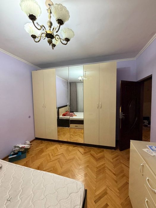 Spalniy kamor shkaf sotiladi srochniy mebel sotiladi