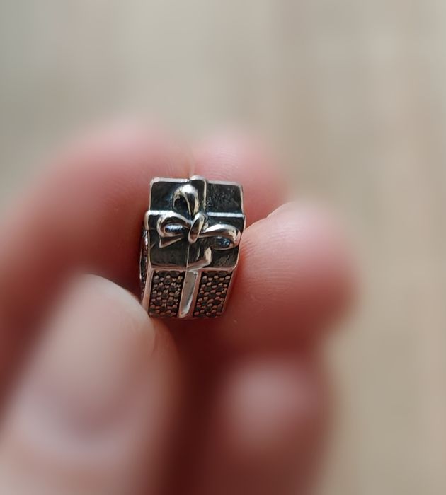 Чармове за гривна