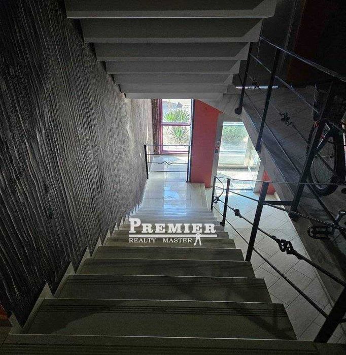 Продава се Двустаен апартамент в к.к. Слънчев бряг - 65 кв.м за 1224 €/кв.м - Снимка #3