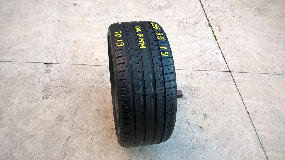 O anvelopa vara 255 35 19 falken azenis FK 650 run flat profil 7 mm