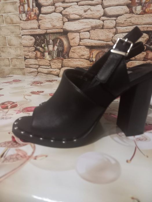 Босоножки кожаные турция