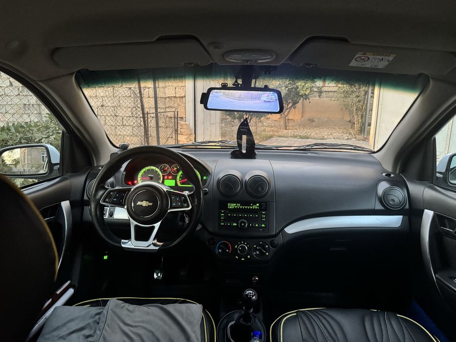 Нексия 3 сотилади