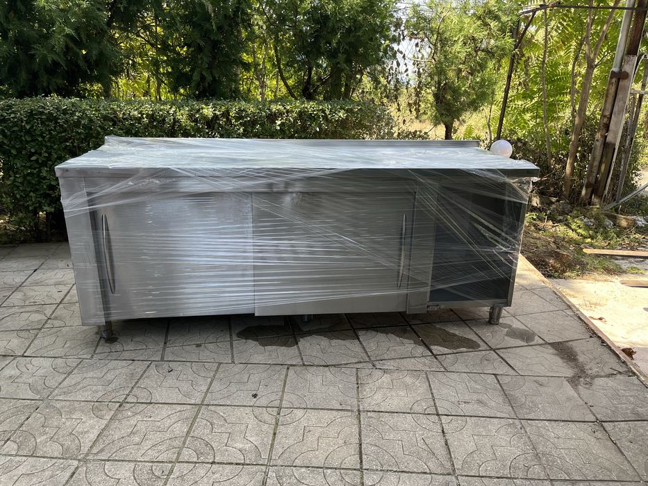 Работна маса неръждавейка