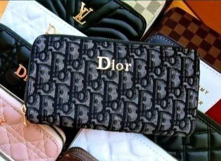 Geanta +portofel  Christian Dior, material textil, saculet, etichetă