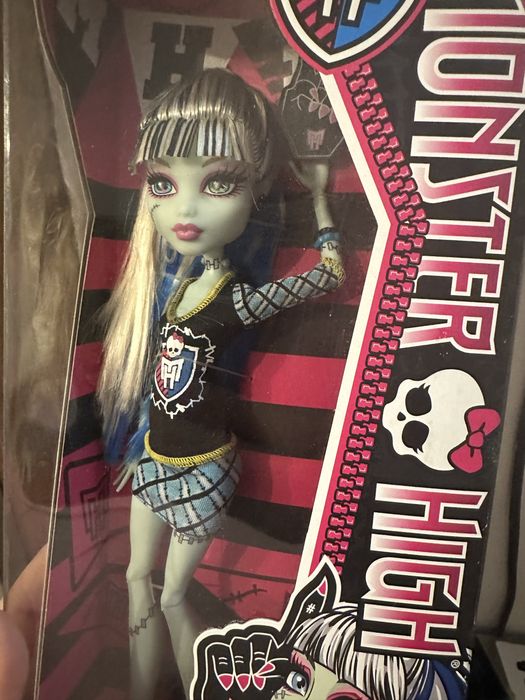 Продам куклу монстр хай!