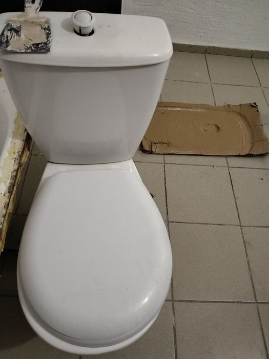 Ванна, унитаз, ракфина