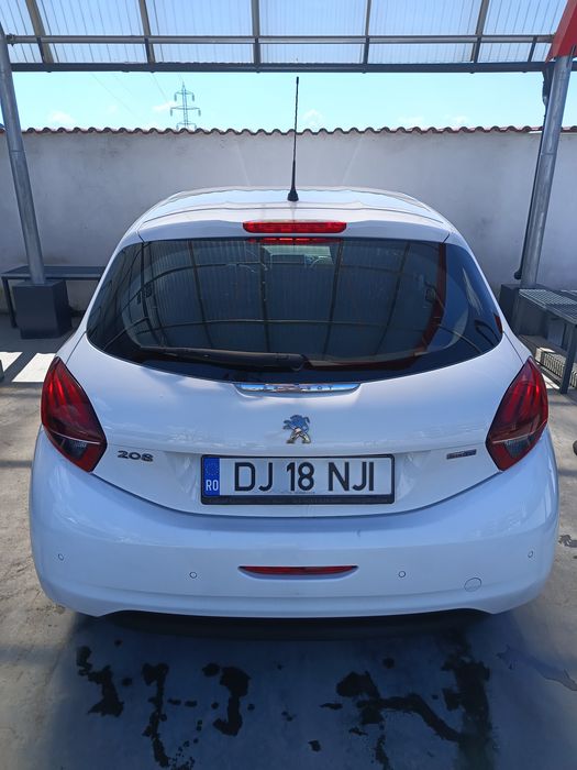 PEUGEOT 208 2016 — imagine 3