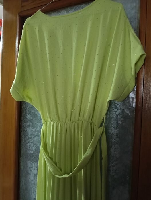 Rochie superbă, 150 lei