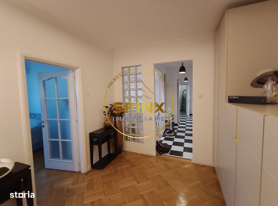 Apartament de 4 camere, superb, zona Calea Victoriei, bloc interbelic