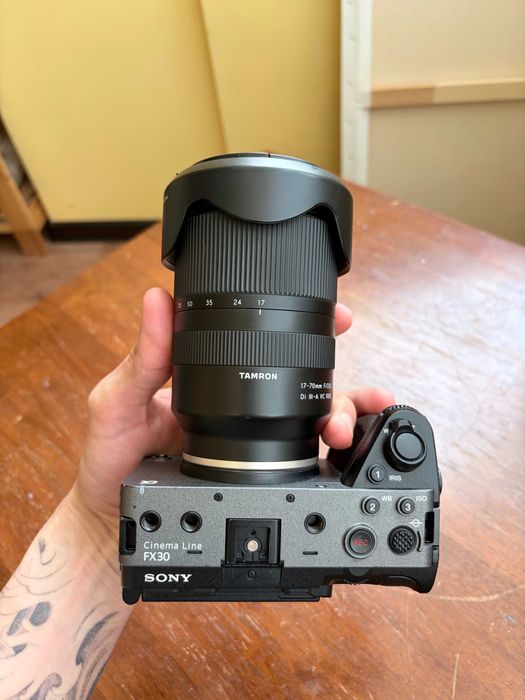 Продам sony fx30 + tamron 17-70 2.8