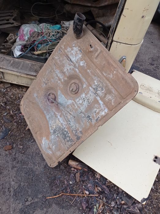 Продам бак на Пирожковоз.