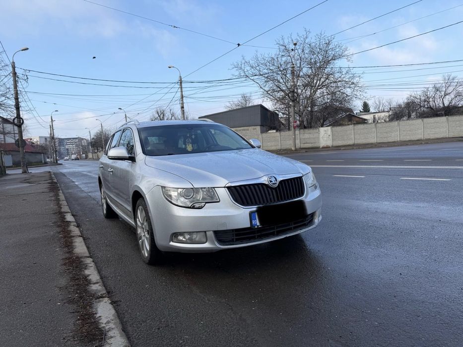 Skoda Superb 2011 2.0 TDI automata