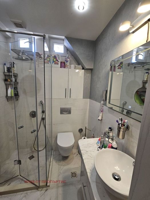 Продава се Двустаен апартамент в София, Център - 50 кв.м за 4398 €/кв.м - Снимка #8