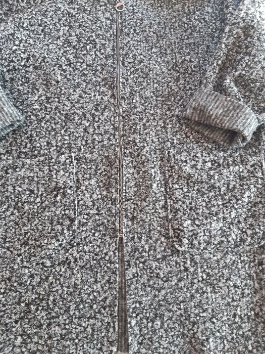 Пролетно буклено палто за 40лв