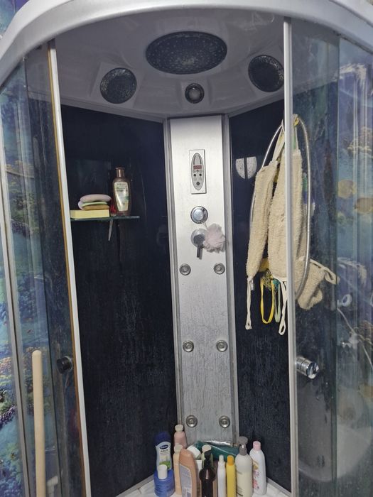 Продаю душевую кабину