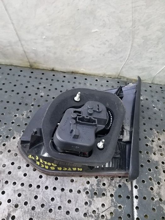 Stop tripla lampa stanga haion vw golf 6 5k hatchback 5k0945093aa