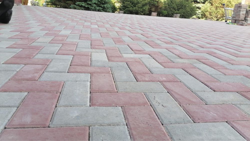 Укладка брусчатки и тротуарной плитки