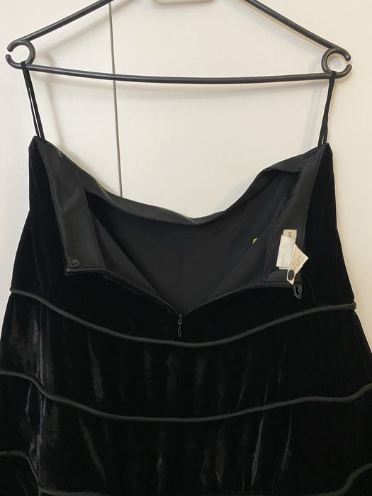 costum din doua piese fusta si top Emporio Armani