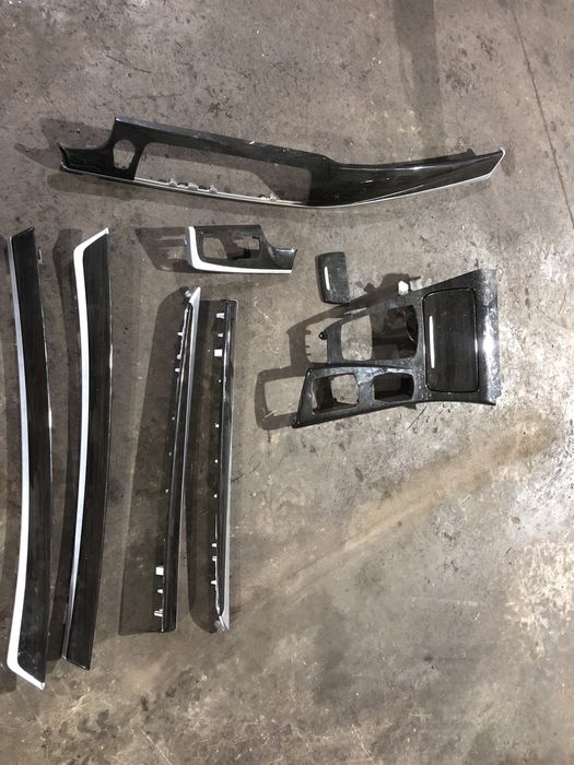 Интериорни лайстни бмв 5 ф10/11 ( interiorni laistni bmw f10/11 )