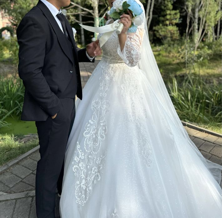 Свадебное платье