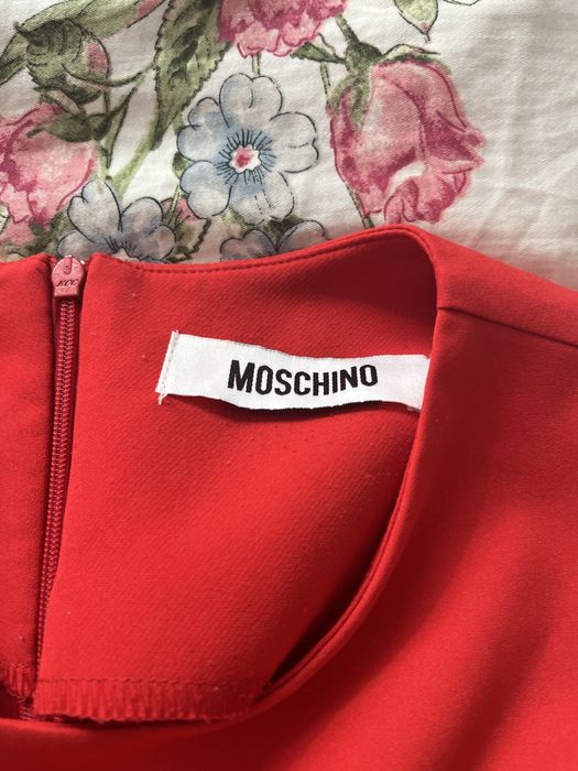 Рокля MOSHINO с мики маус!