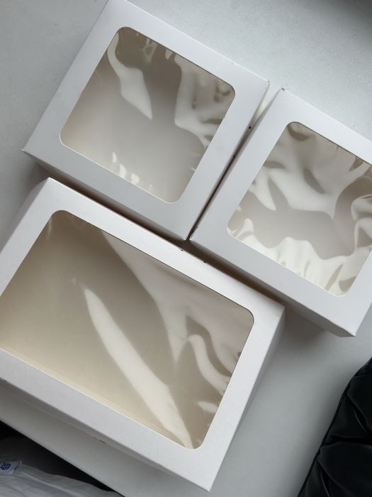 Розовая коробка с бантиком