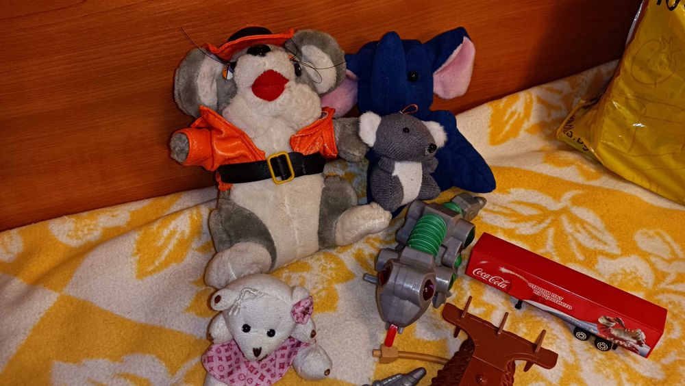 Колекция играчки и лего от 90те