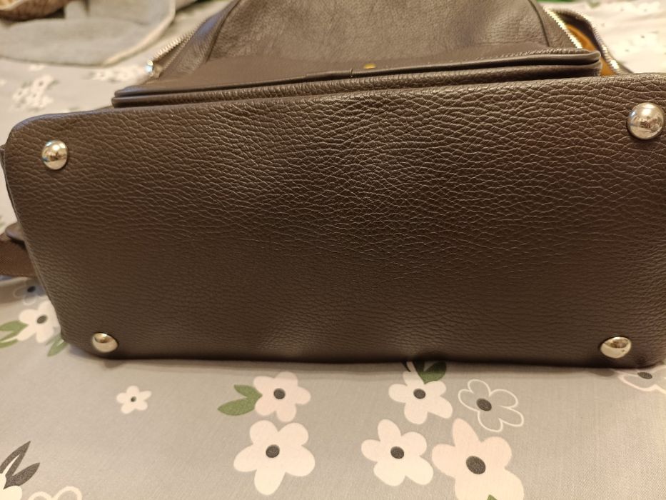 Продам сумку Doucals