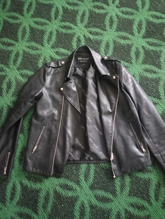 Кожанная куртка б/у