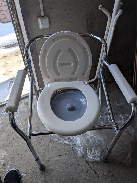 Актобе. Продаю стул туалет