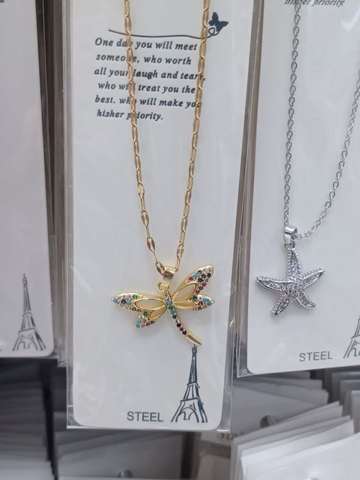 Всичко по 5€ броя