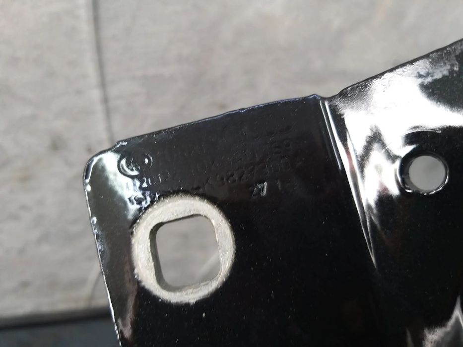 Balama cu motoras dreapta haion audi a6 c8 4k 4k9827300a 4k9827852a 0390204177