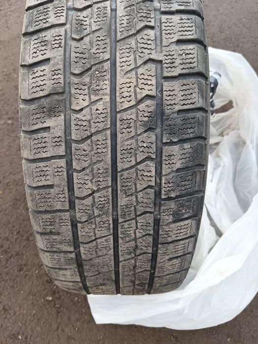 Продам шины липучка