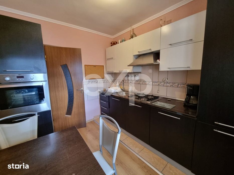Apartament 3 camere de inchiriat, str. Nasaud