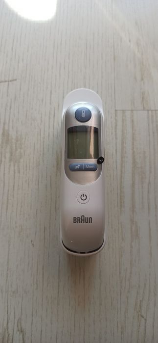 Безконтактен термометър за ухо Braun Thermoscan 7
