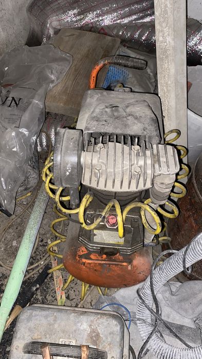 Продам компресор для покраски все работает