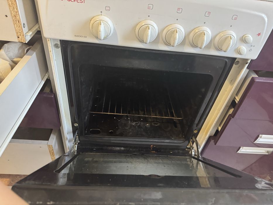 Продам газовую плиту