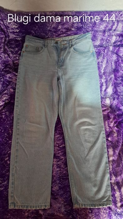 Blugi dama marimea M/L aproape noi