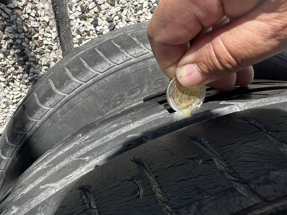 Продавам 4 джанти с 4 летни гуми 185/65R14 за citroen xsara Цената е за всичко