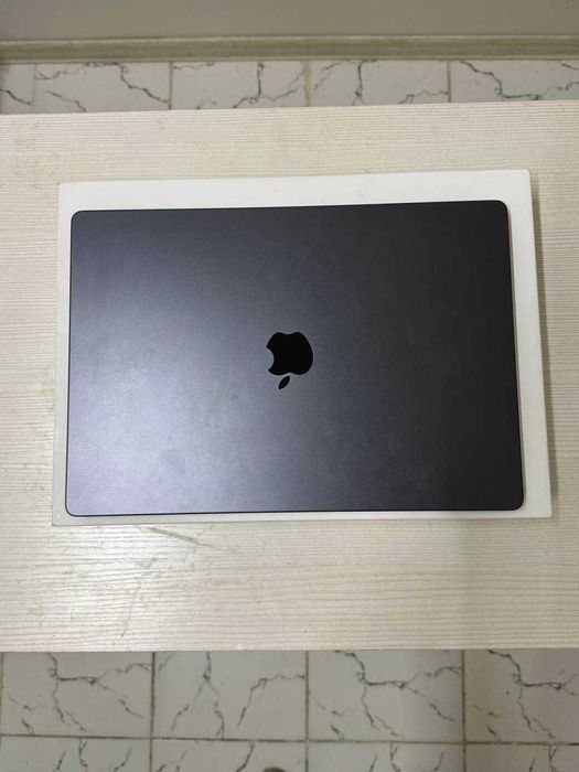 Срочно Macbook pro 16 M4 Pro