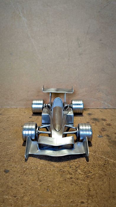 Машинка болид f1