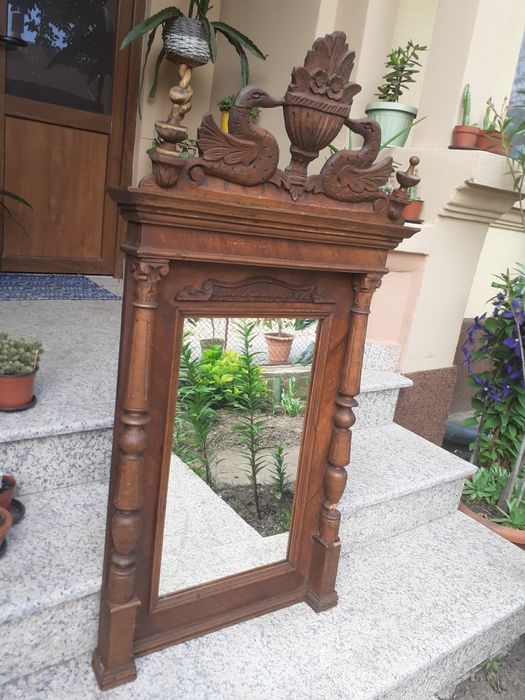 Oglinda foarte veche