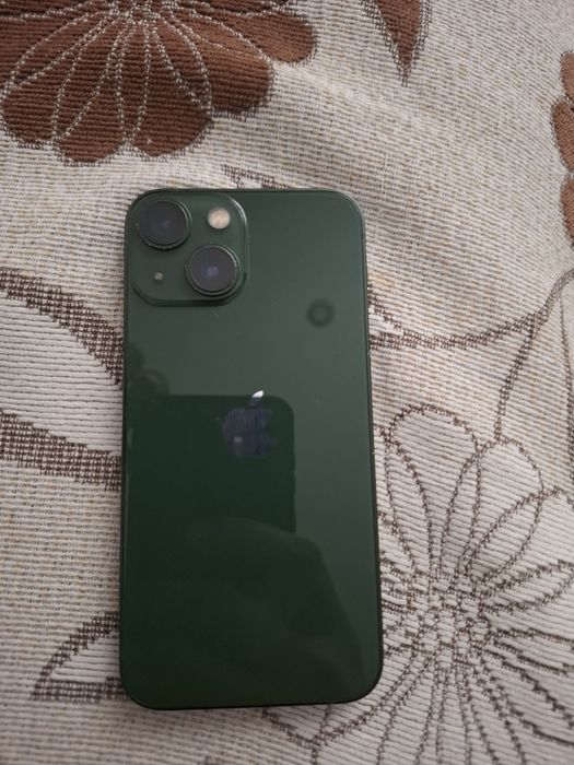 Срочно продам айфон 13 мини.