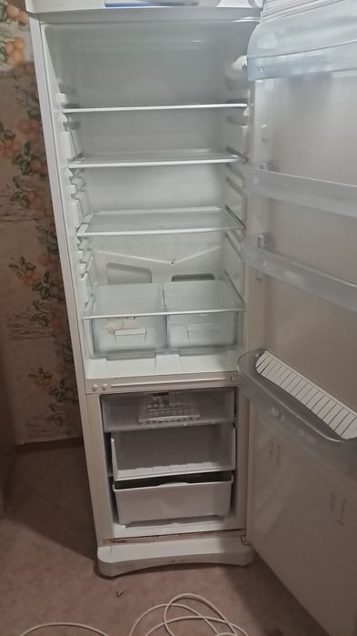 Холодильник индезит