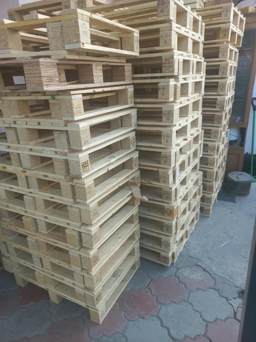 Продам палеты 80×60.