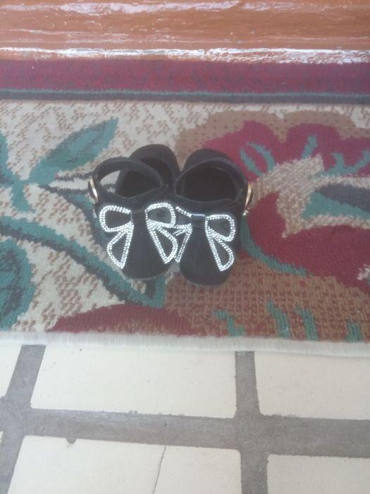 Qizlar tufligi 26-razmer