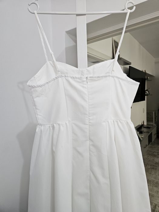 Rochie midi alba de vara