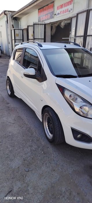 Arenada spark beriladi